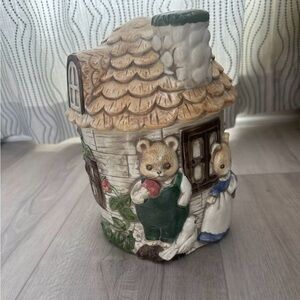 Vintage Takahashi Storybook
Cottage Animal Cookie Jar
Bear rabbit home decor